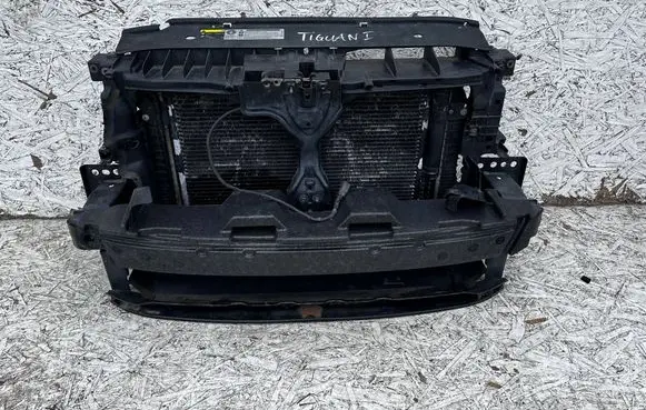 Volkswagen Tiguan Radiator support slam panel