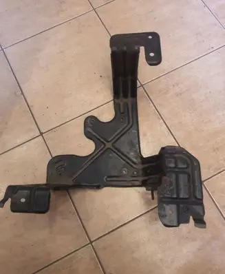 Volkswagen Transporter - Caravelle T5 Webasto auxiliary heater mount bracket 7H0819827A