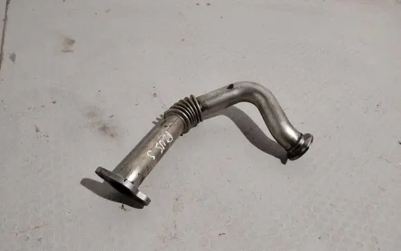 Volkswagen Golf Plus EGR valve line/pipe/hose 03L131521A