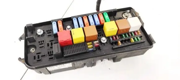Opel Signum Fuse box set 13144710 519067011