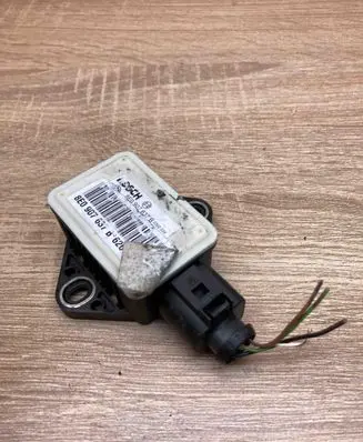 Audi A4 S4 B7 8E 8H ESP acceleration yaw rate sensor 8E0907637B WITHPLUG
