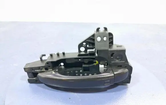 Audi A5 8T 8F Front door exterior handle 8T0837886B
