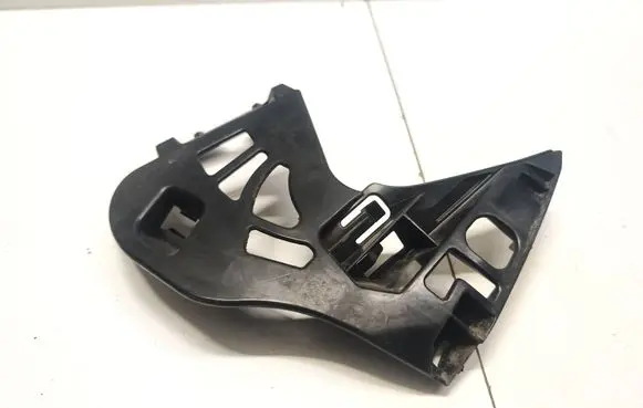 BMW 5 G30 G31 Front bumper mounting bracket 7385348 15067010