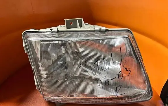 Mercedes-Benz Vito Viano W638 Headlight/headlamp 4401119RLDEM 086374