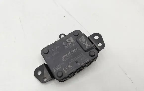 Toyota Yaris Cross Distronic sensor radar 8821052120