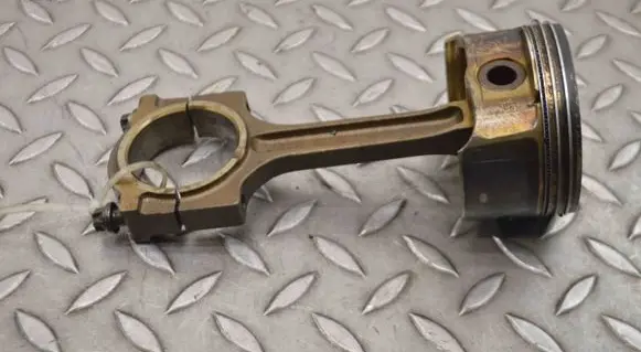 Piston