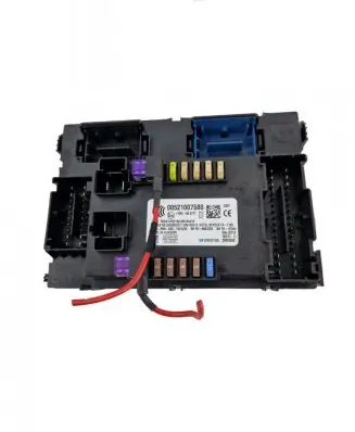 Fiat Tipo Fuse module 00521007580