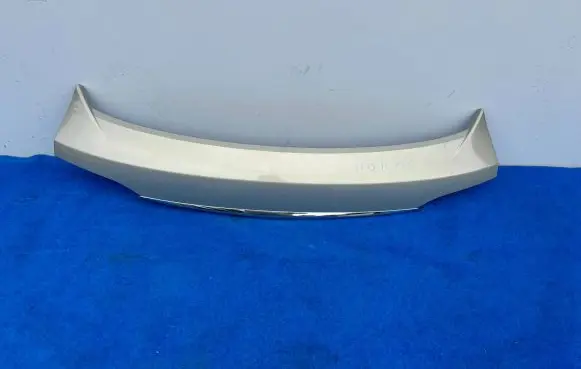Maserati Levante Tailgate/trunk spoiler 670042733