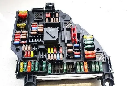 BMW 5 F10 F11 Fuse box set 926492302