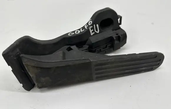 Volkswagen Golf VI Accelerator throttle pedal 1K1721503T