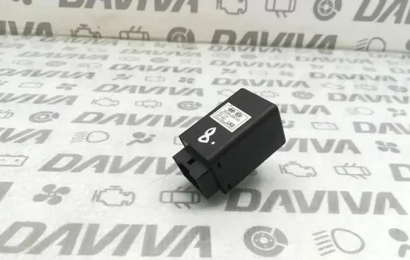 Hyundai Santa Fe Other relay 952402W100