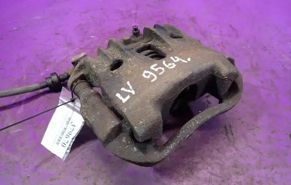 Volkswagen Transporter - Caravelle T4 Front brake caliper