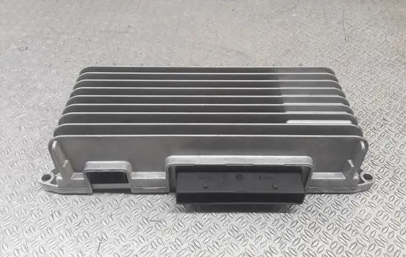 Audi A6 S6 C6 4F Sound amplifier 4F0910223H