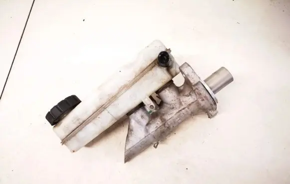 Renault Megane III Master brake cylinder 460910009r