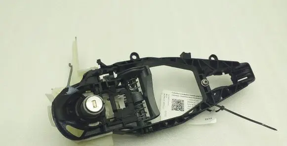 BMW 8 G15 Front door exterior handle/bracket 9881775 7428541