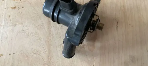 Opel Astra J Thermostat 