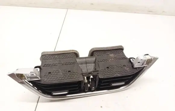 Ford Fiesta Dash center air vent grill h1bb19k617aew