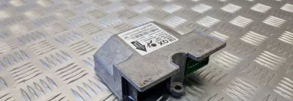 Opel Zafira B Airbag control unit/module 13246046 327963935 404745A2
