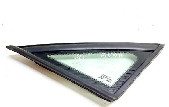 Seat Altea XL Front triangle window/glass 5P0845411