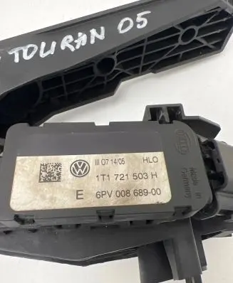 Volkswagen Touran I Accelerator throttle pedal