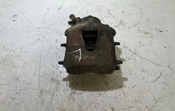 Skoda Octavia Mk2 (1Z) Front brake caliper