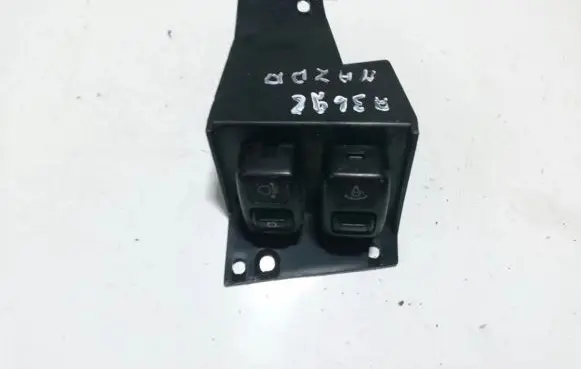 Mazda Xedos 6 Headlight level height control switch