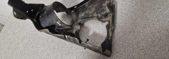 BMW 5 E39 Other engine bay part 8159990