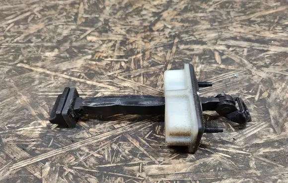 Alfa Romeo Stelvio Front door check strap stopper 080383