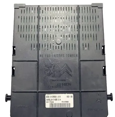 Citroen C4 I Engine control unit/module 21676031