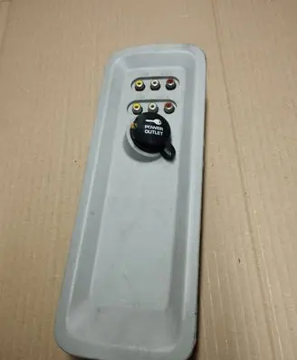 Chrysler Town u0026 Country V AUX in-socket connector ET09TRMAC F1030341A