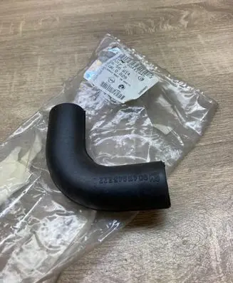 Opel Frontera B Breather hose/pipe 90411945