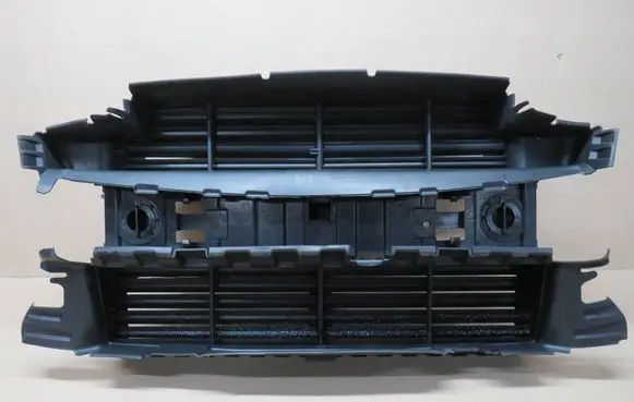 Ford Kuga II Radiator trim FV448475FB 10031620170