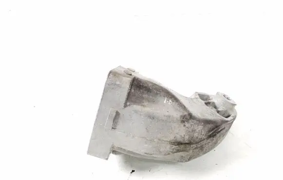 Mercedes-Benz E W212 Engine mounting bracket A6422236404