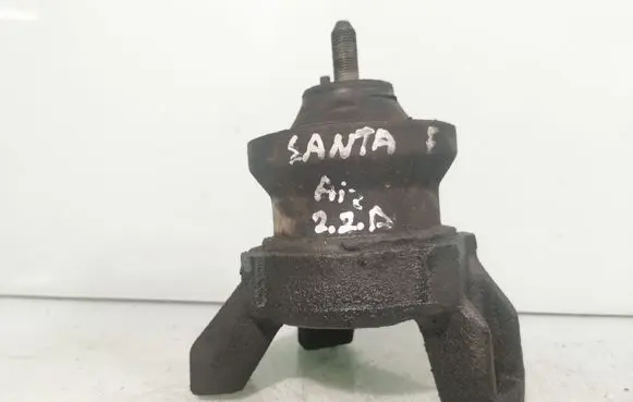 Hyundai Santa Fe Engine mount bracket