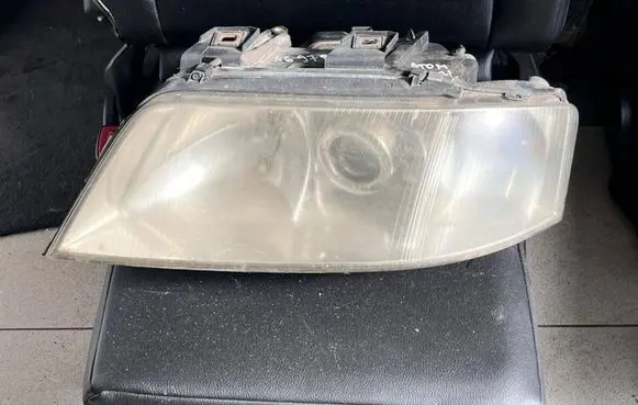 Audi A6 S6 C5 4B Headlight/headlamp 14847300