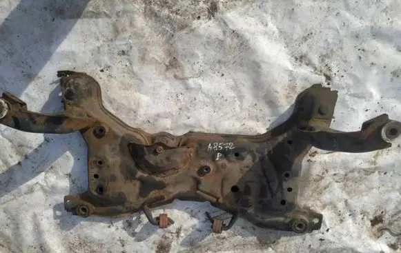 Mazda 3 II Front subframe
