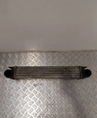 BMW 7 E38 Intercooler radiator 17512247359