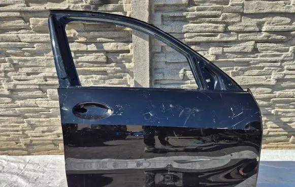 BMW X7 G07 Front door 0761A118