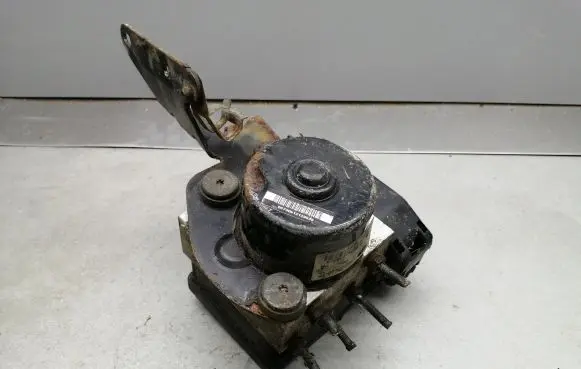 Ford Focus ABS Pump 2M512M110EE 10020404024