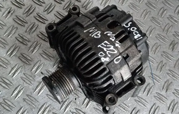 Mercedes-Benz E W211 Generator/alternator A6421540402 108048944 2543289B