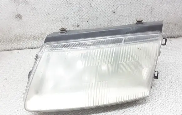 Volkswagen PASSAT B5 Headlight/headlamp