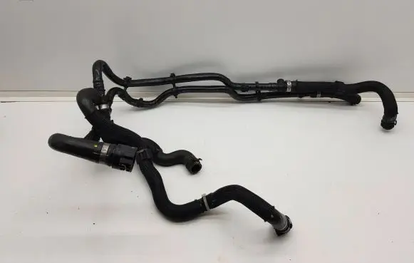 Jaguar I-Pace Engine coolant pipe/hose J9D380118AB J9D38D118AB J9D38D152AC