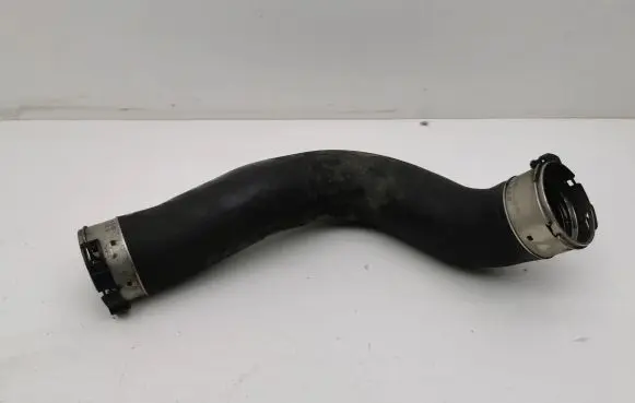 BMW 5 F10 F11 Intercooler hose/pipe 7810615