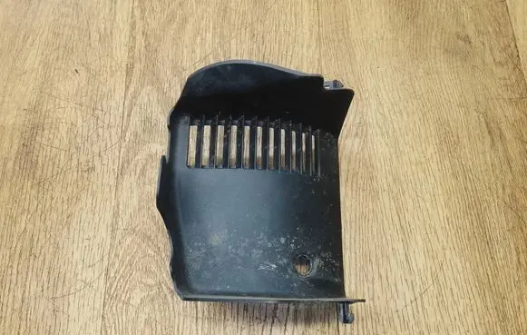 Porsche Macan (95B) Intercooler air channel guide 95B121700M