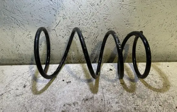 Toyota RAV 4 (XA30) Rear coil spring