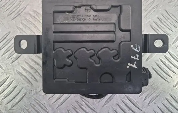 BMW X5 E70 Power management control unit 7591534