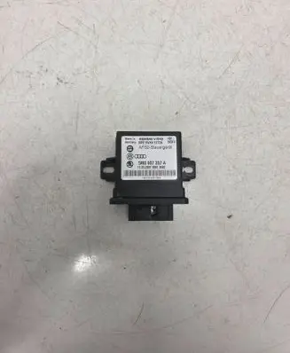 Volkswagen PASSAT B6 Light module LCM 5WK49172A 5M0907357A