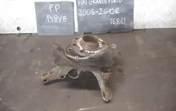 Fiat Grande Punto Front wheel hub spindle knuckle