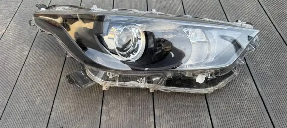 Toyota Yaris XP210 Headlight/headlamp K0-6