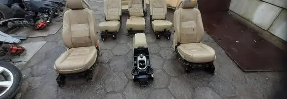 Seat set